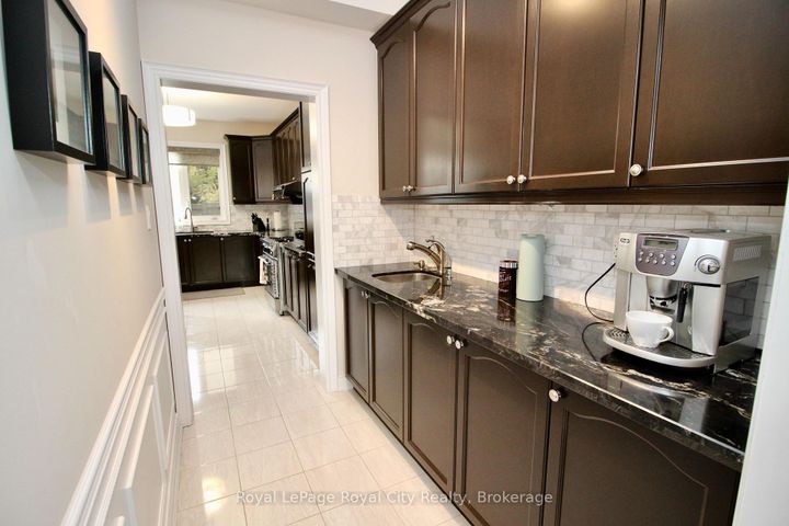 Photo 5 at 39 Dalmeny Drive, Credit Valley, Brampton