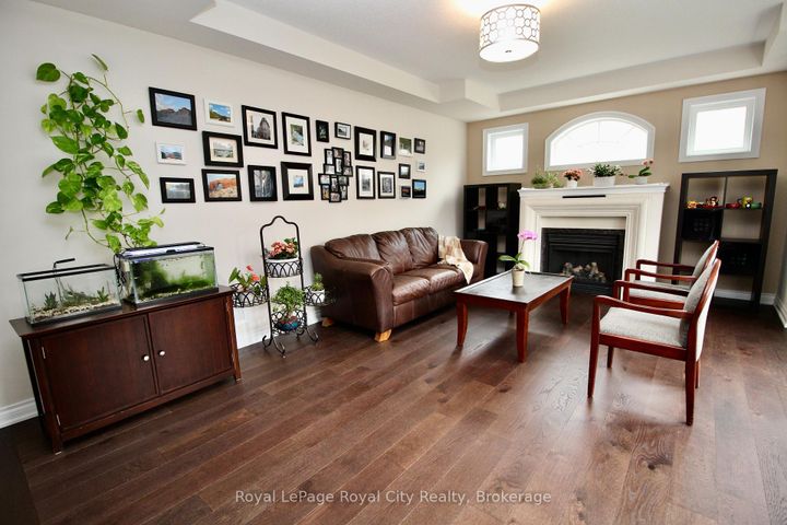 Photo 6 at 39 Dalmeny Drive, Credit Valley, Brampton
