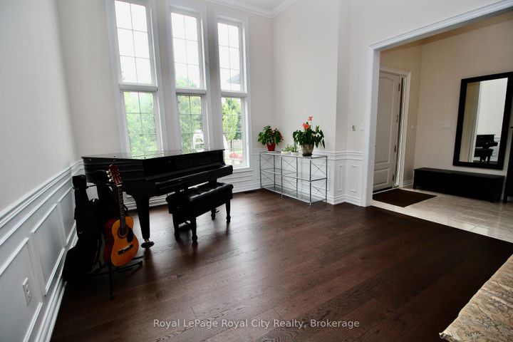 Photo 11 at 39 Dalmeny Drive, Credit Valley, Brampton