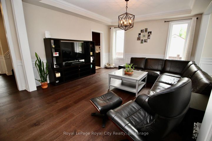 Photo 12 at 39 Dalmeny Drive, Credit Valley, Brampton
