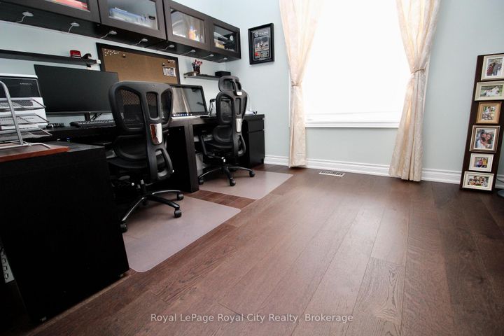 Photo 13 at 39 Dalmeny Drive, Credit Valley, Brampton