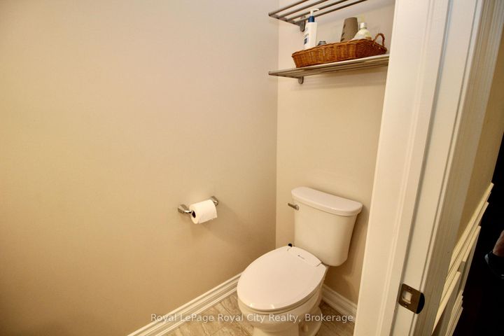 Photo 16 at 39 Dalmeny Drive, Credit Valley, Brampton