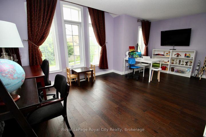 Photo 27 at 39 Dalmeny Drive, Credit Valley, Brampton
