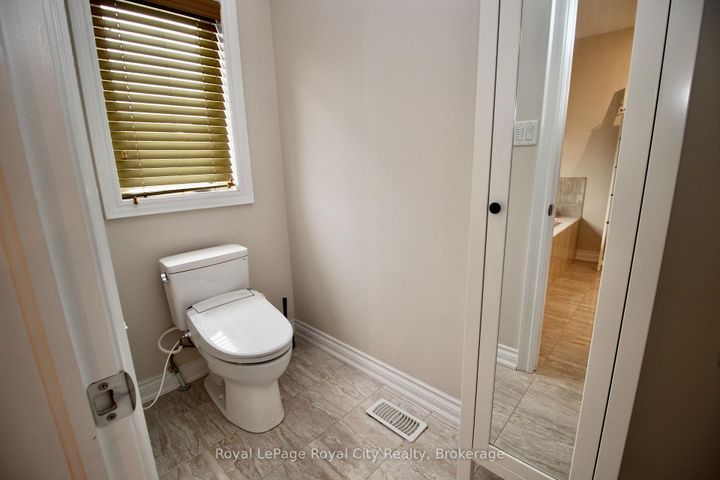 Photo 32 at 39 Dalmeny Drive, Credit Valley, Brampton