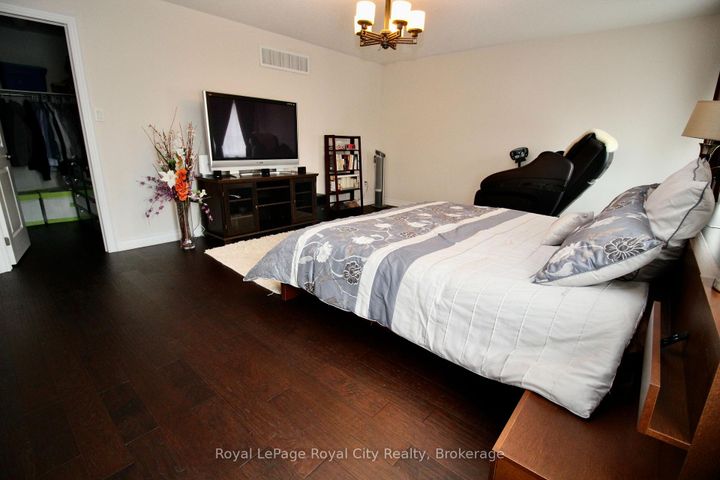 Photo 36 at 39 Dalmeny Drive, Credit Valley, Brampton