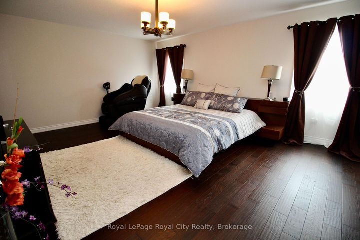 Photo 37 at 39 Dalmeny Drive, Credit Valley, Brampton