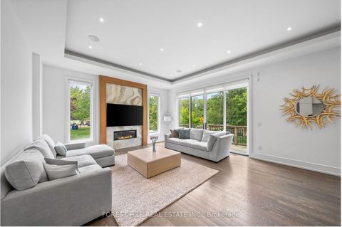 Photo 23 at 416 Patricia Avenue, Newtonbrook West, Toronto