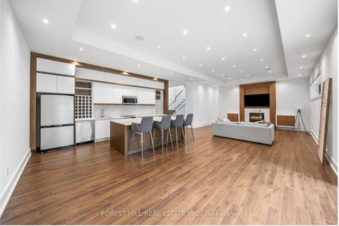 Photo 40 at 416 Patricia Avenue, Newtonbrook West, Toronto