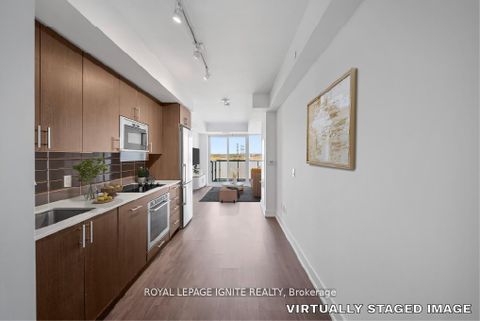 Photo 5 at 906 - 2550 Simcoe Street N, Windfields, Oshawa