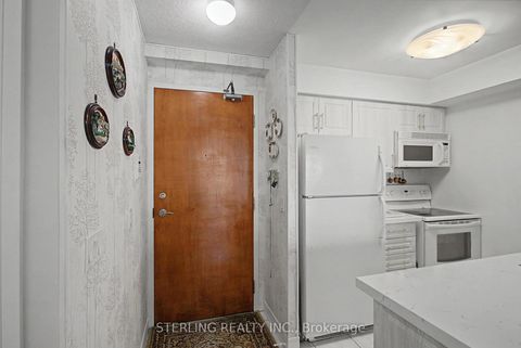 Photo 5 at 1909 - 31 Bales Avenue, Willowdale East, Toronto