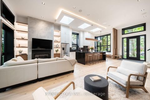 Photo 12 at 58 Farningham Crescent, Rosethorn, Toronto