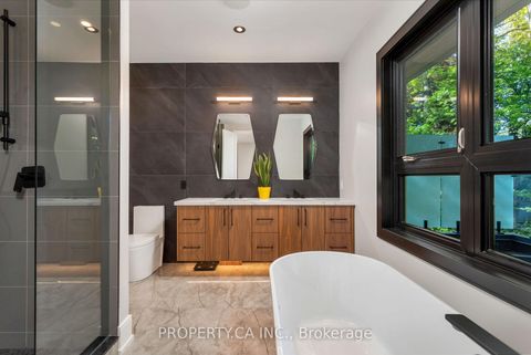 Photo 24 at 58 Farningham Crescent, Rosethorn, Toronto