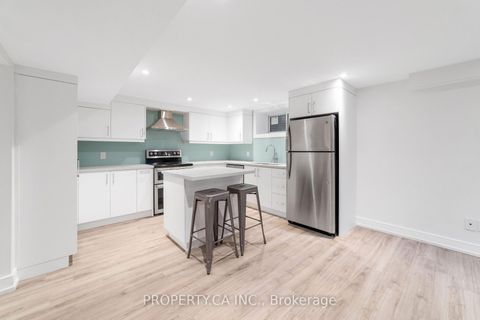 Photo 39 at 58 Farningham Crescent, Rosethorn, Toronto