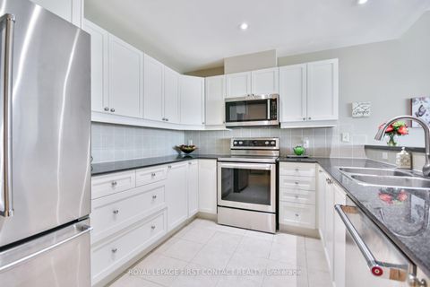 Photo 4 at 509 - 6 Toronto Street, City Centre, Barrie