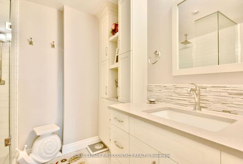 Photo 11 at 509 - 6 Toronto Street, City Centre, Barrie