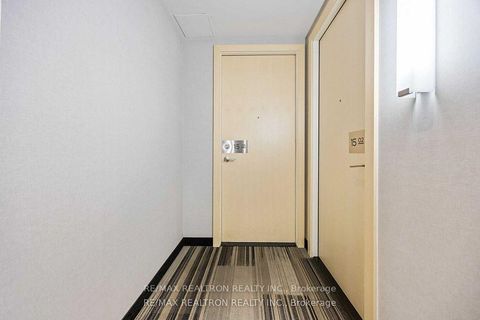 Photo 2 at 1501 - 30 Roehampton Avenue, Mount Pleasant West, Toronto