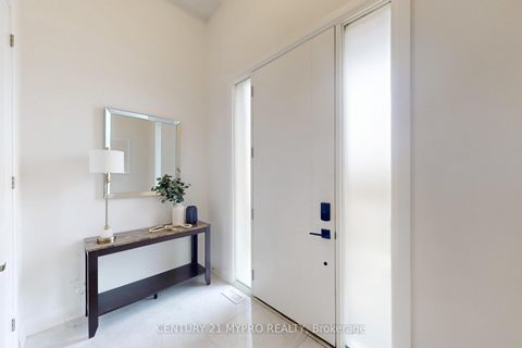 Photo 2 at 6 Longworth Avenue, Rural Richmond Hill, Richmond Hill