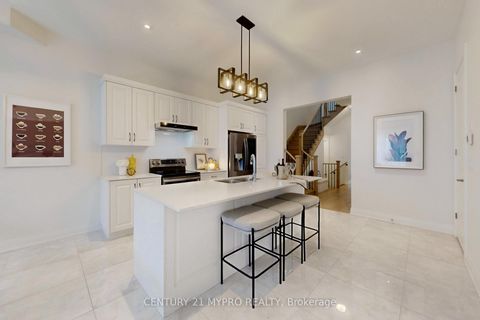 Photo 5 at 6 Longworth Avenue, Rural Richmond Hill, Richmond Hill