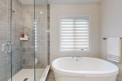 Photo 20 at 6 Longworth Avenue, Rural Richmond Hill, Richmond Hill