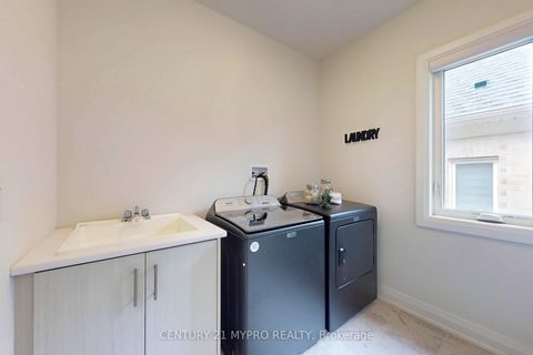 Photo 31 at 6 Longworth Avenue, Rural Richmond Hill, Richmond Hill