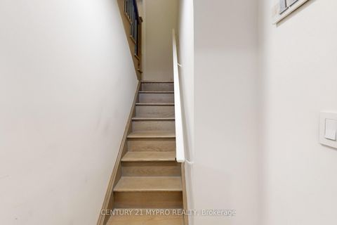 Photo 32 at 6 Longworth Avenue, Rural Richmond Hill, Richmond Hill