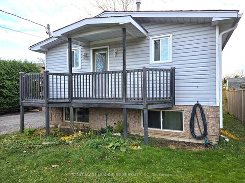 Photo 2 at 8 Lorne Street, Sutton & Jackson's Point, Georgina