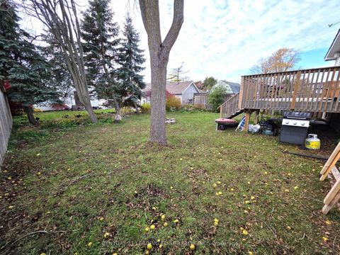 Photo 11 at 8 Lorne Street, Sutton & Jackson's Point, Georgina