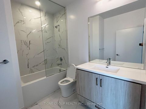 Photo 4 at 310 - 38 Honeycrisp Crescent, Vaughan Corporate Centre, Vaughan