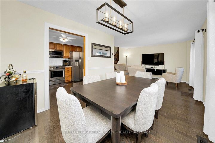 Photo 10 at 30 Mitchell Avenue, Heart Lake West, Brampton