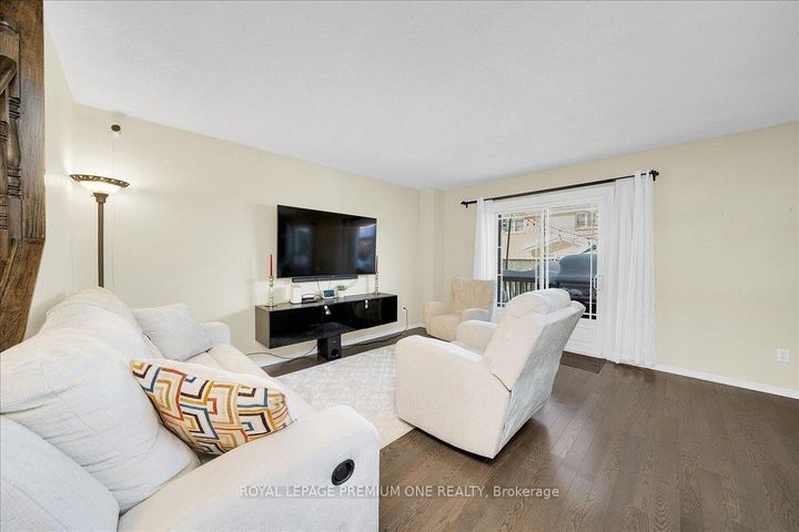 Photo 12 at 30 Mitchell Avenue, Heart Lake West, Brampton