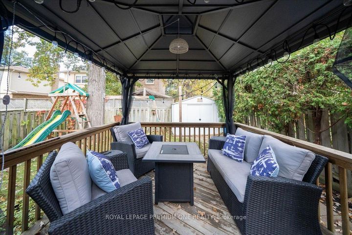 Photo 22 at 30 Mitchell Avenue, Heart Lake West, Brampton