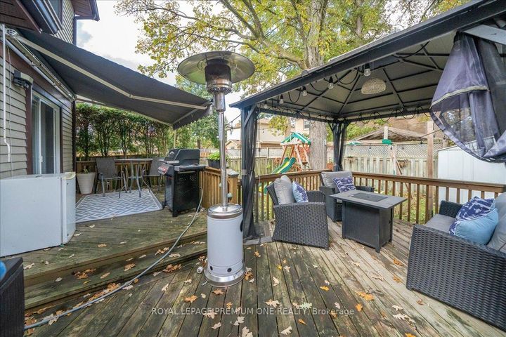 Photo 23 at 30 Mitchell Avenue, Heart Lake West, Brampton