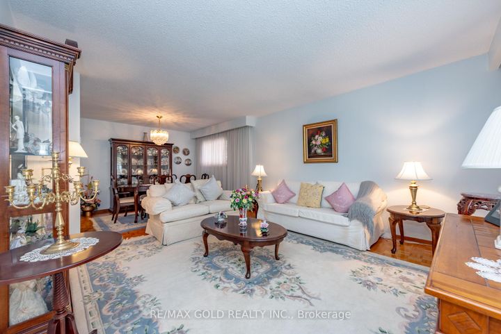 Photo 3 at 64 Malcolm Crescent, Central Park, Brampton