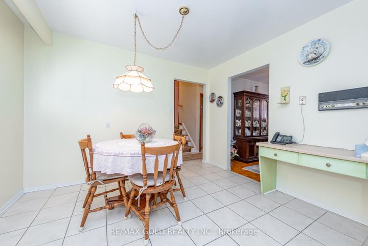 Photo 10 at 64 Malcolm Crescent, Central Park, Brampton