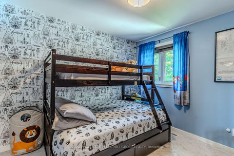 Photo 8 at 20 Pae Drive, Painswick North, Barrie