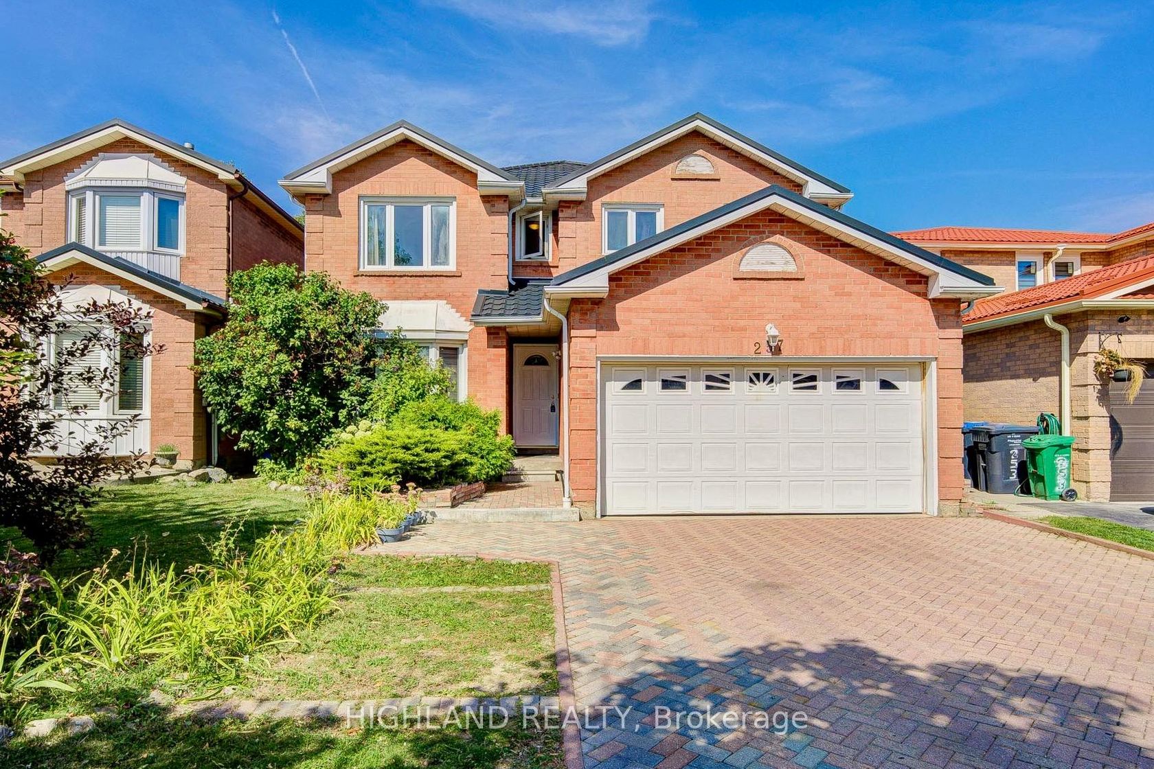 257 Huntington Ridge Drive, Hurontario, Mississauga 