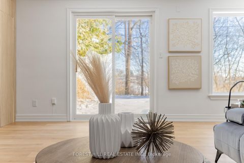 Photo 18 at 37 Farmcote Road, Don Mills, Toronto