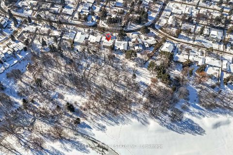 Photo 36 at 37 Farmcote Road, Don Mills, Toronto