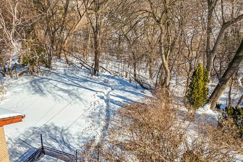 Photo 37 at 37 Farmcote Road, Don Mills, Toronto