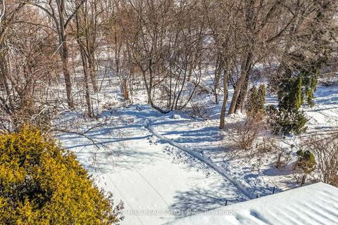 Photo 39 at 37 Farmcote Road, Don Mills, Toronto