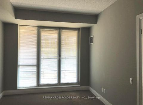 Photo 9 at 211 - 25 Scrivener Square, Moore Park, Toronto