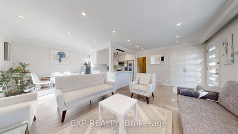 Photo 6 at 12 Bonnechere Crescent, Bendale, Toronto