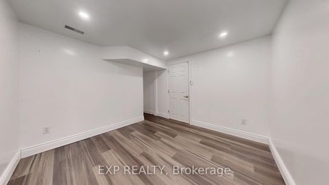 Photo 40 at 12 Bonnechere Crescent, Bendale, Toronto