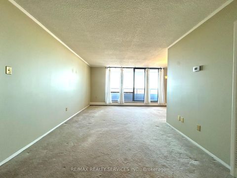 Photo 4 at 701 - 2929 Aquitaine Avenue, Meadowvale, Mississauga