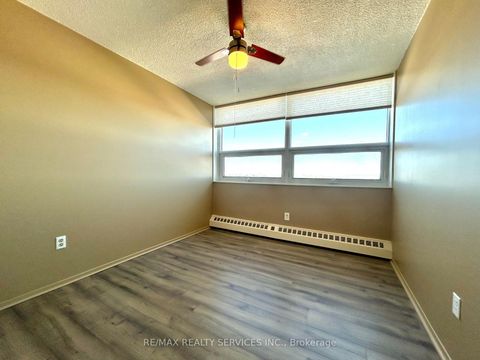 Photo 11 at 701 - 2929 Aquitaine Avenue, Meadowvale, Mississauga