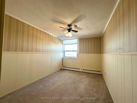 Photo 16 at 701 - 2929 Aquitaine Avenue, Meadowvale, Mississauga