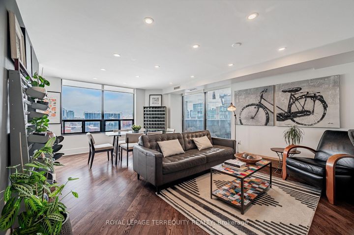 Photo 2 at 1203 - 192 Jarvis Street, Yonge Corridor, Toronto