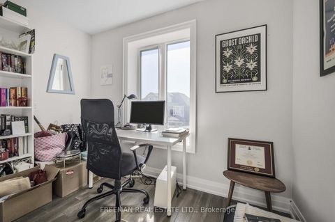 Photo 15 at 49 Beatrice Street, Bellwoods, Toronto