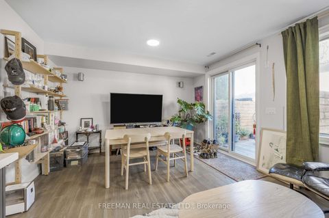 Photo 18 at 49 Beatrice Street, Bellwoods, Toronto