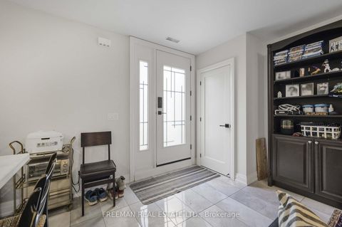 Photo 25 at 49 Beatrice Street, Bellwoods, Toronto